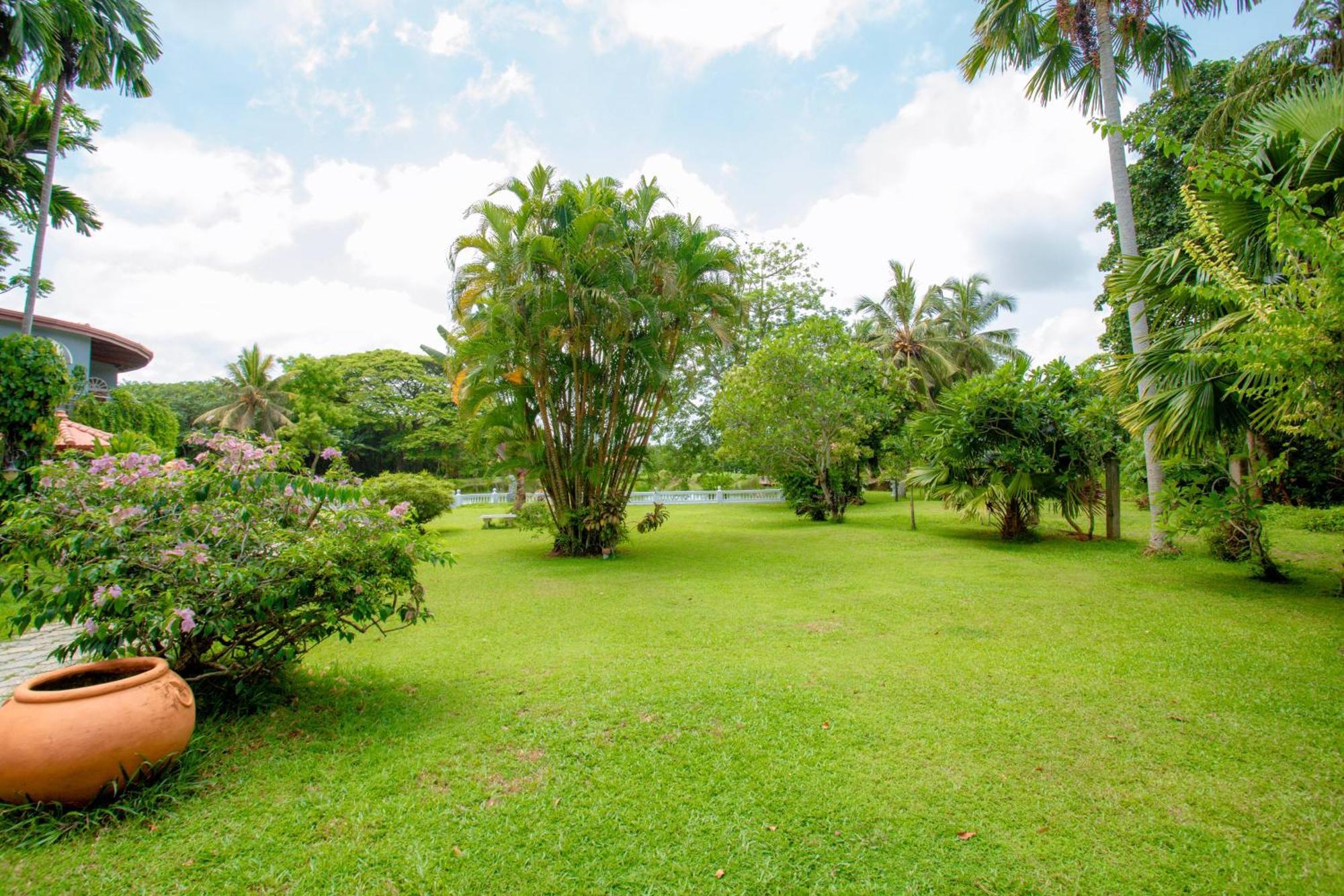 Ayubowan Swiss Lanka Bungalow Resort Bentota Bagian luar foto